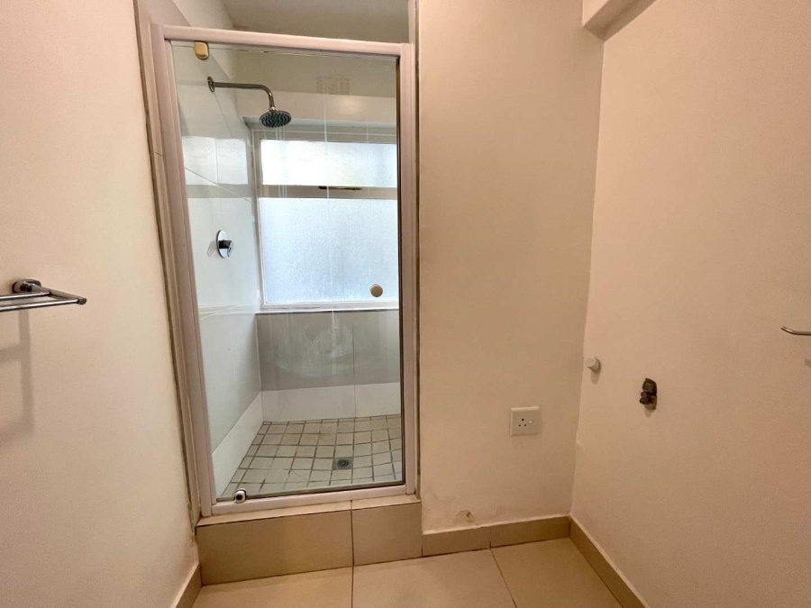 To Let 2 Bedroom Property for Rent in Sea Point Western Cape